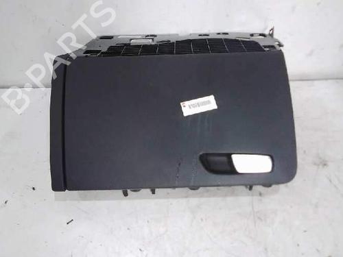 Used Glove box Glove box 10551160 10551160