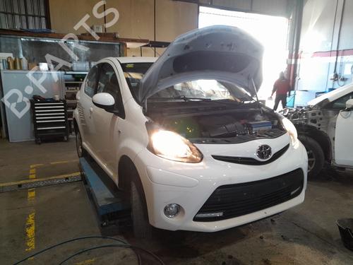 Brugte TOYOTA AYGO (_B1_) 1.0 (KGB10_, KGB10R) (68 hp) 4392191