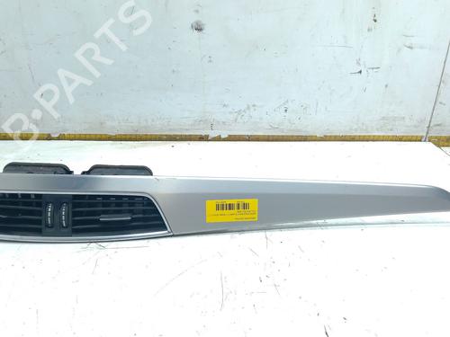 Used Air vent MERCEDES-BENZ C-CLASS T-Model (S204) C 220 CDI (204.202) (170 hp) 31181731