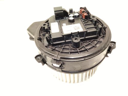 Used Heater blower motor VOLVO XC60 II (246) B4 Mild-Hybrid (197 hp) 30533637
