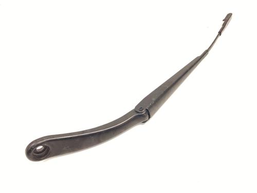 Used Front windshield wiper arm MERCEDES-BENZ CLA Coupe (C117) CLA 220 CDI / d (117.303) (163 hp) 24843625
