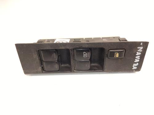 Used Left front window switch NISSAN NAVARA NP300 (D40) [2004-2025]  30154241