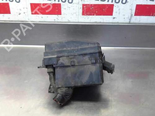 Used Fuse box Fuse box 1040841 1040841