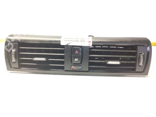 Used Air vent BMW 1 (F20) 120 d (184 hp) 11684030