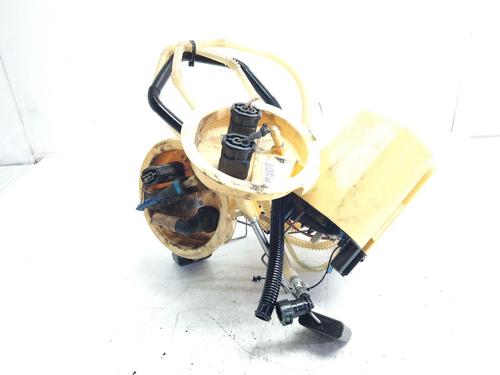 Used Fuel pump BMW 1 (E81) 118 d (143 hp) 16112191