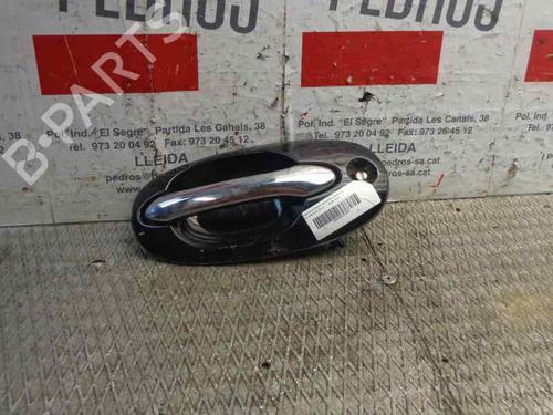 Used Front right exterior door handle KIA CARNIVAL I (UP) [1998-2001]  1619344