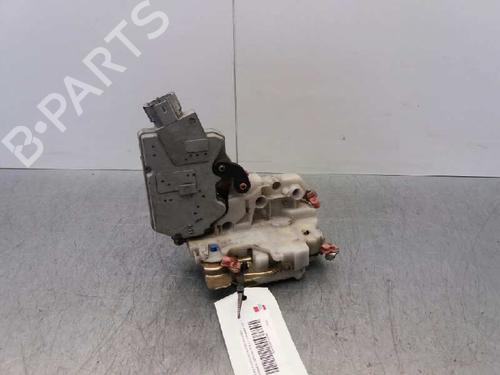 Used Front left lock NISSAN PRIMERA (P11) [1996-2001]  852532
