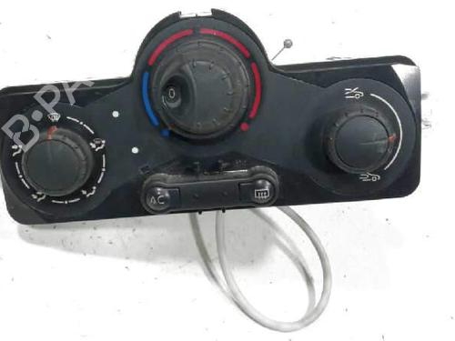 climate-control-renault-clio-iii-br01-cr01-69590001-2005-2006-2007-2008-2009-2010-2011-2012-2013-2014-9427206 main image
