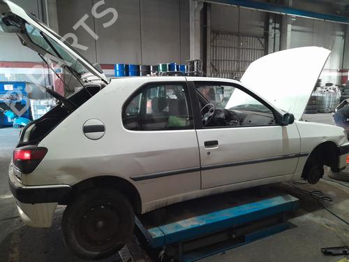 Venstre foran invendig håndtak PEUGEOT 306 Hatchback (7A, 7C, N3, N5) 1.9 DT | BP29750055I13 