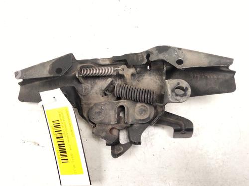 hjelmlås hjelmlås TOYOTA COROLLA Verso (ZER_, ZZE12_, R1_) 2.2 D-4D (AUR10_, AUR10R) (136 hp) 34127781 34127781