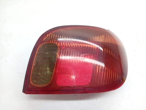 right-taillight-toyota-yaris-_p1_-1999-2000-2001-2002-2003-2004-2005-28059815 main image