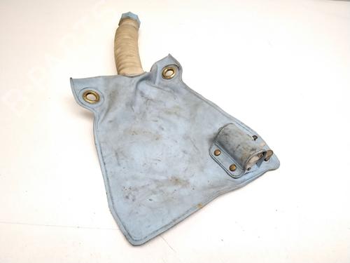 Used Windscreen washer tank NISSAN VANETTE Van (_C22) 2.0 D (C22, GC22) (67 hp) 25725450