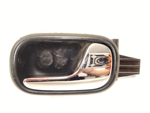 rear-right-interior-door-handle-audi-a4-b5-8d2-1994-1995-1996-1997-1998-1999-2000-2001-36222399 main image