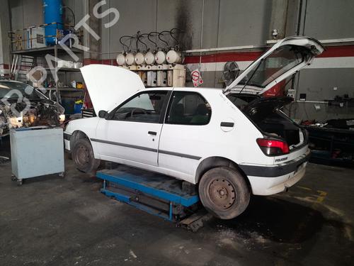 Venstre foran invendig håndtak PEUGEOT 306 Hatchback (7A, 7C, N3, N5) 1.9 DT | BP29750055I13 