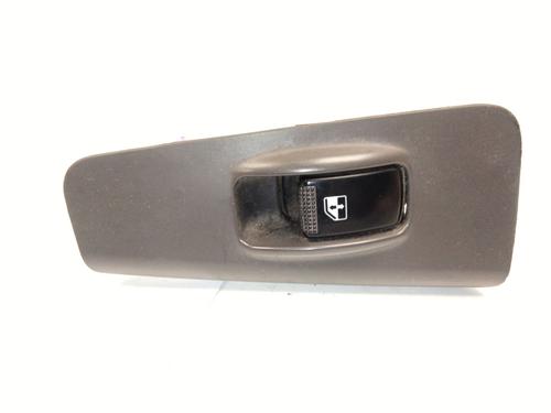 Used Right rear window switch Right rear window switch KIA CERATO I Hatchback (LD) 2.0 (143 hp) 36561887 36561887