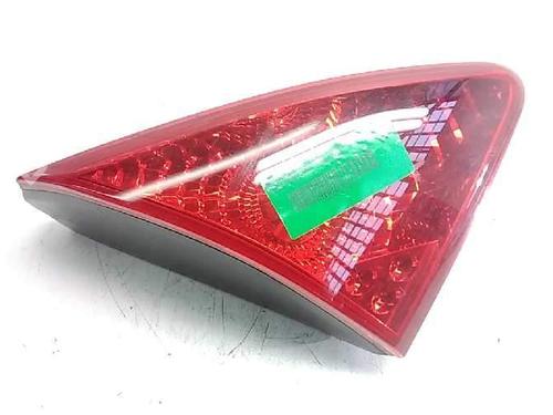 Used Left tailgate light Left tailgate light 17058536 17058536
