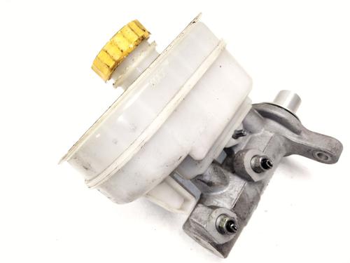 Used Brake master cylinder IVECO DAILY VI Van 33S11, 35S11, 35C11 (106 hp) 29398580