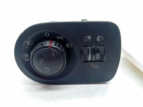 Used Headlight switch SEAT LEON (1P1) 1.9 TDI (105 hp) 28001022