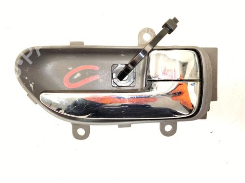 Used Front right interior door handle NISSAN X-TRAIL II (T31) 2.0 dCi (150 hp) 23206084