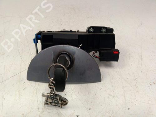 Used Tailgate handle Tailgate handle 38069449 38069449