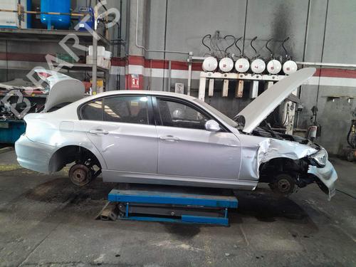 Pièces Détachées Usagées BMW 3 (E90) 318 d 4818406