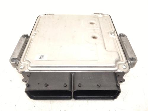 Used Engine control unit (ECU) Engine control unit (ECU) LAND ROVER RANGE ROVER EVOQUE (L538) 2.0 D (150 hp) 32988638 32988638