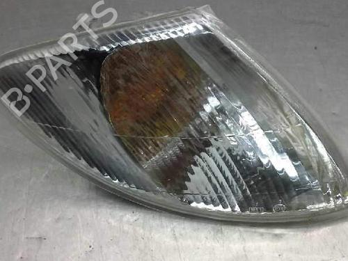 Used Right front indicator Right front indicator 2228358 2228358