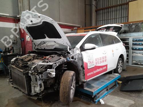 Rear bumper TOYOTA AURIS Estate (_E18_) 1.3 Dual-VVTi (NRE180_) | BP30125190C8