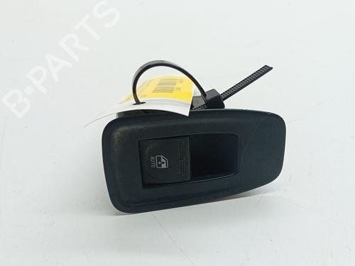Used Right front window switch RENAULT CLIO V (B7_) 1.5 Blue dCi 100 (B7AD) (101 hp) 27839347