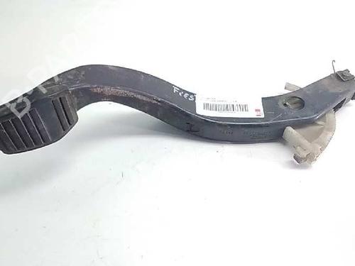 koblingspedal FORD FIESTA I (GFBT) [1976-1983]  17057040