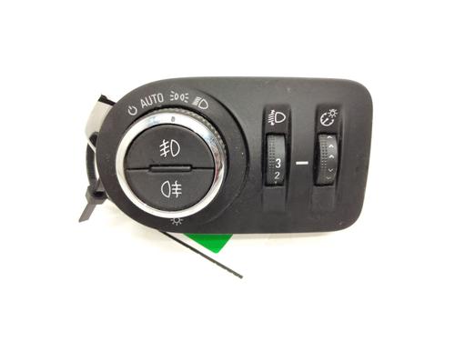 Used Headlight switch OPEL CORSA D (S07) [2006-2015]  17322568