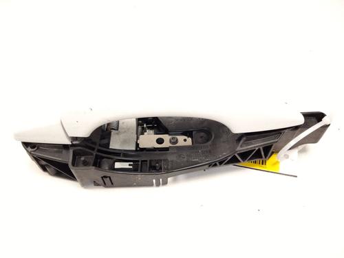 Used Rear left exterior door handle PEUGEOT 3008 II SUV (MC_, MR_, MJ_, M4_) 1.2 THP/ PureTech 130 (MRHNSM, MRHNSU, MRHNSJ, MRHNYW,... (131 hp) 25595873