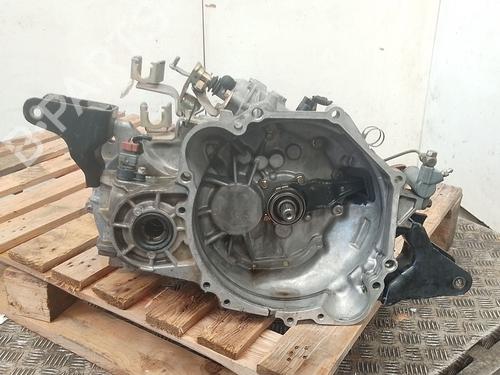 Used Gearbox Gearbox MITSUBISHI GALANT VIII (EA_) 2.5 V6 24V (EA5A) (163 hp) 35979890 35979890