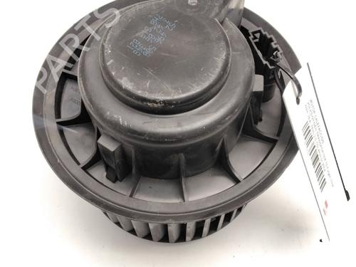 Used Heater blower motor VW TRANSPORTER T5 Van (7HA, 7HH, 7EA, 7EH) 2.5 TDI 4motion (130 hp) 25226322