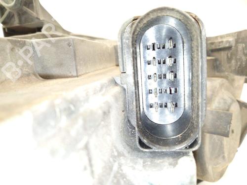 Right headlight VW PASSAT B7 (362) 2.0 TDI | BP25737990C29 - Image 5