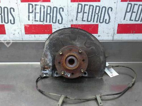 Used Right front steering knuckle VOLVO V40 Estate (645) 1.9 DI (102 hp) 610663