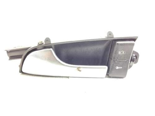 Used Front left interior door handle AUDI A3 (8P1) 2.0 TDI 16V (140 hp) 15421754