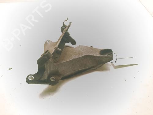 Used Engine mount BMW 1 (E81) 120 d (177 hp) 21394472