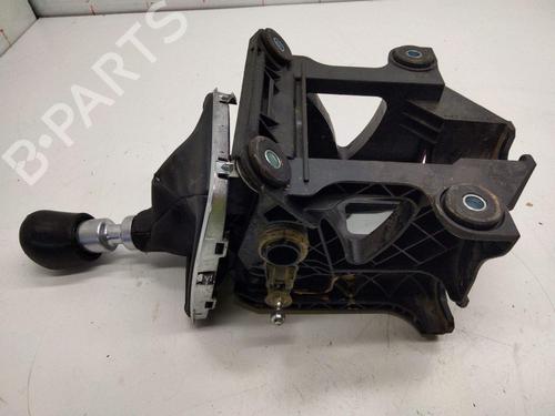 gear-lever-ford-kuga-i-2008-2009-2010-2011-2012-35723921 main image