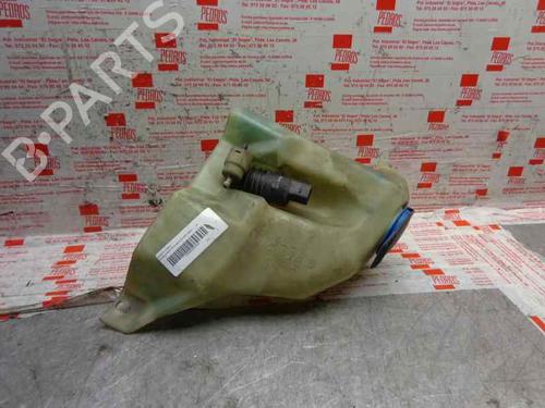 Used Windscreen washer tank VW POLO III (6N1) [1994-1999]  11638918