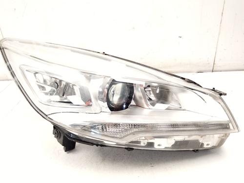 Used Right headlight Right headlight FORD KUGA I 2.0 TDCi (140 hp) 34704357 34704357