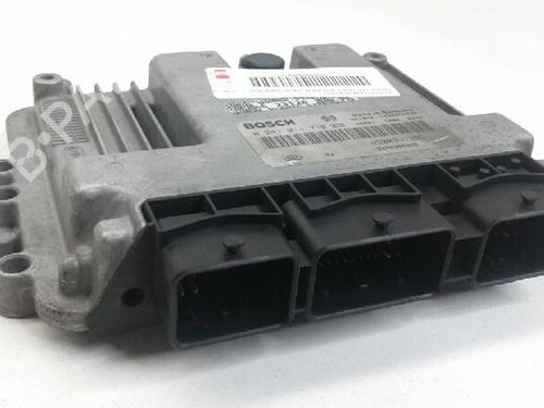 Used Engine control unit (ECU) RENAULT MEGANE II (BM0/1_, CM0/1_) [2001-2012]  7206340