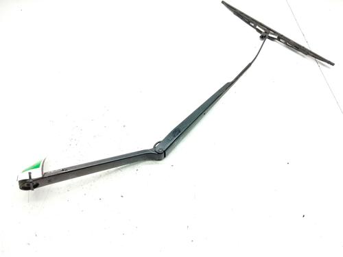 Used Front windshield wiper arm NISSAN X-TRAIL I (T30) [2001-2013]  15393556