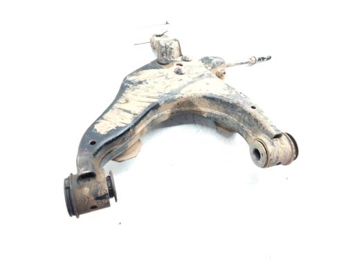 Used Right front suspension arm TOYOTA LAND CRUISER 90 (_J9_) 3.0 TD (KZJ90_, KZJ95_, KZJ90R, KZJ95R, KZJ90W, KZJ95W) (125 hp) 17586348
