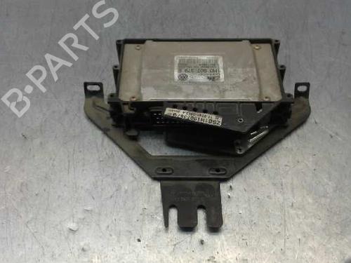 Used Control unit VW GOLF III (1H1) [1989-2000]  151823