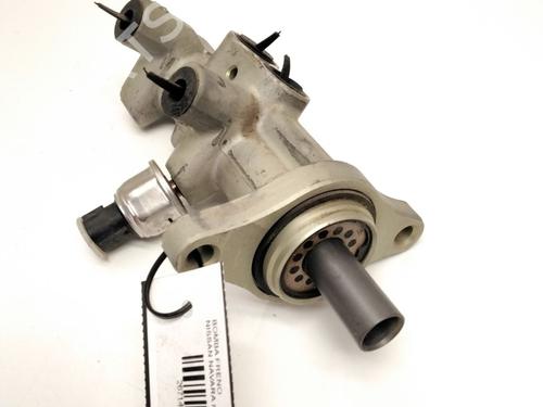Used Brake master cylinder NISSAN NAVARA NP300 (D40) [2004-2025]  18844606