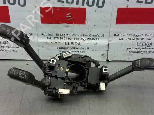 Used Steering column stalk SEAT LEON (5F1) [2012-2021]  1359954