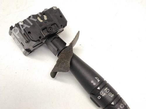 Used Headlight switch NISSAN CABSTAR (F24M, F24W) 28.11 DCI, 32.11 DCI, 35.11 DCI 2.5 (F24M) (110 hp) 19172607