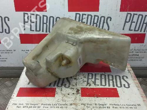 Used Windscreen washer tank MERCEDES-BENZ C-CLASS (W202) C 180 (202.018) (122 hp) 7423546