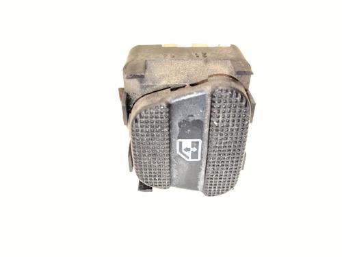 Used Right front window switch VW GOLF III (1H1) 2.0 (115 hp) 28139461